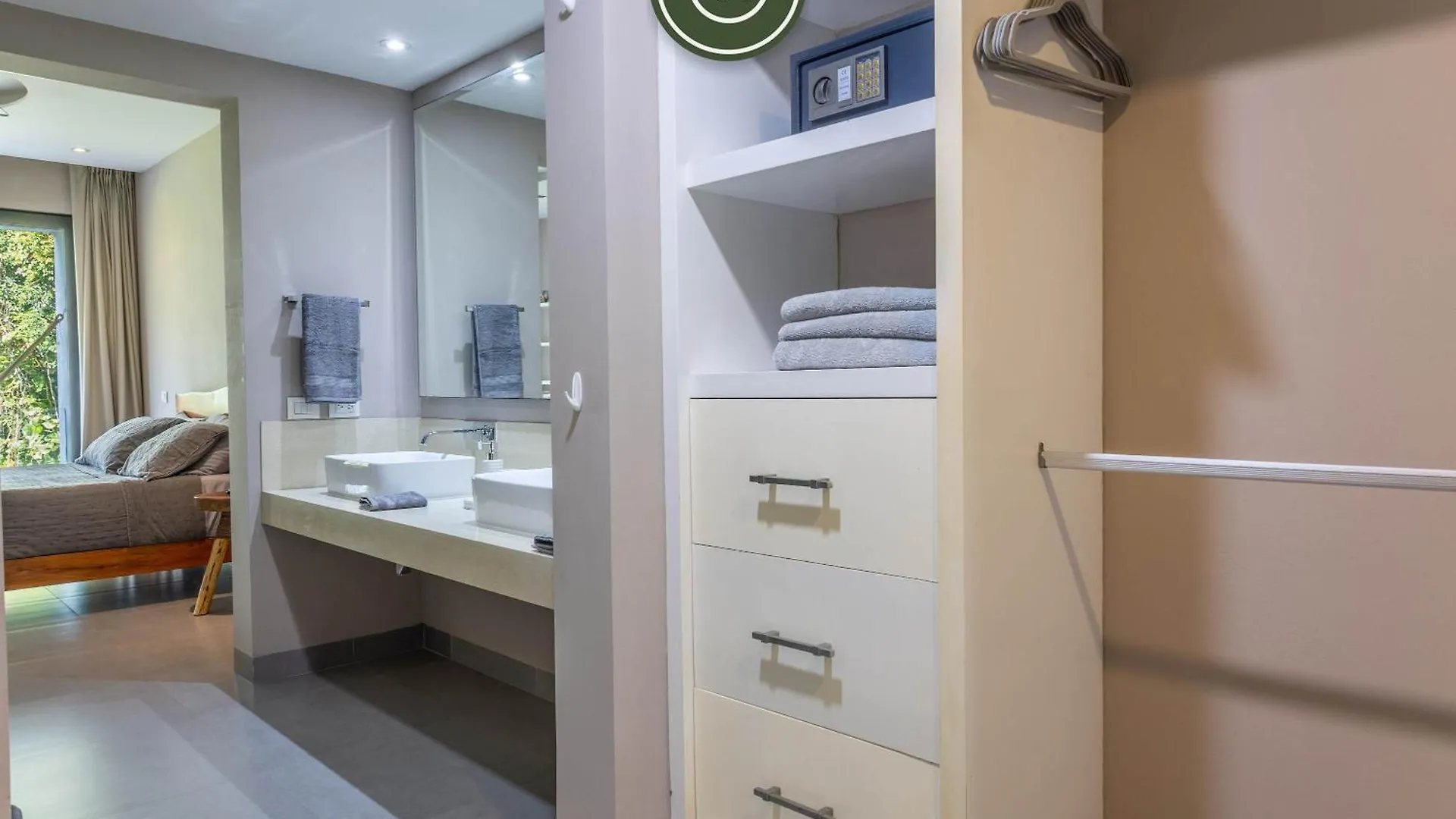 Apartment Ocean 2 Bedroom Condo In Playa Carmen - Beachclub Playa del Carmen
