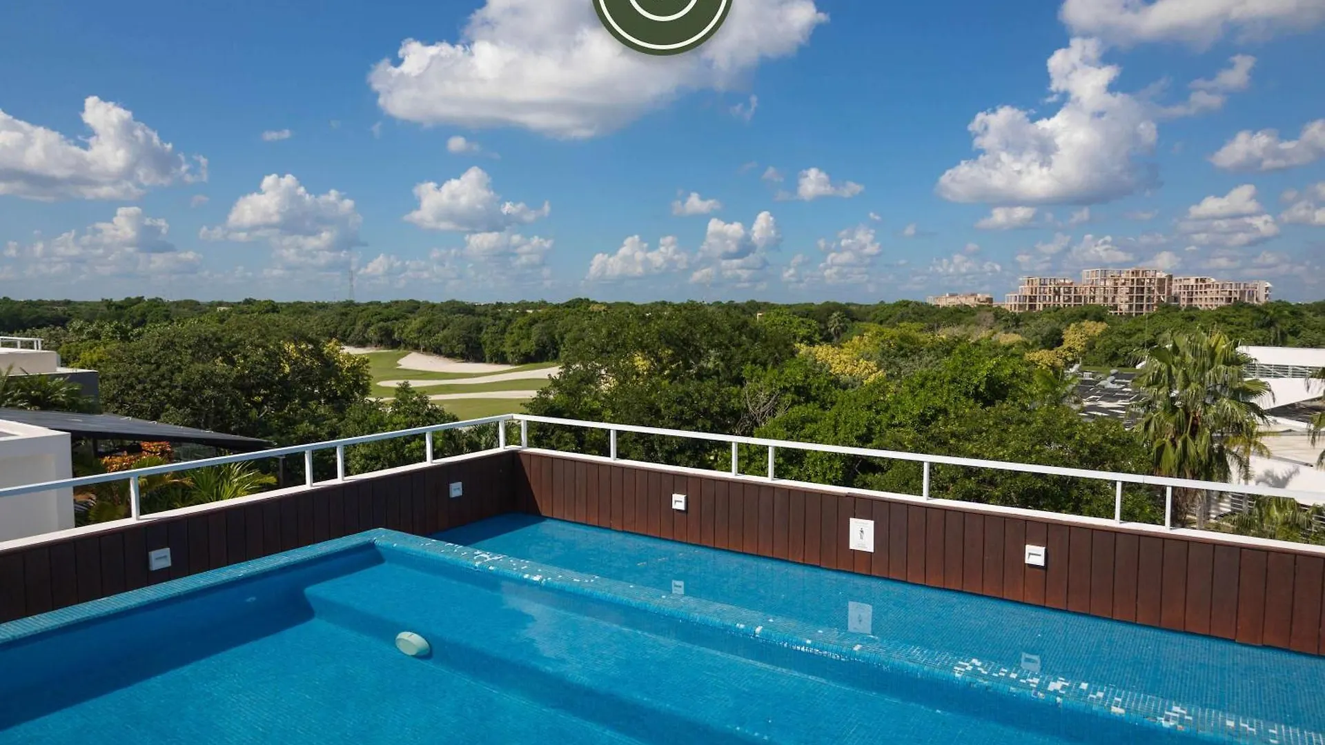 Ocean 2 Bedroom Condo In Playa Carmen - Beachclub Playa del Carmen