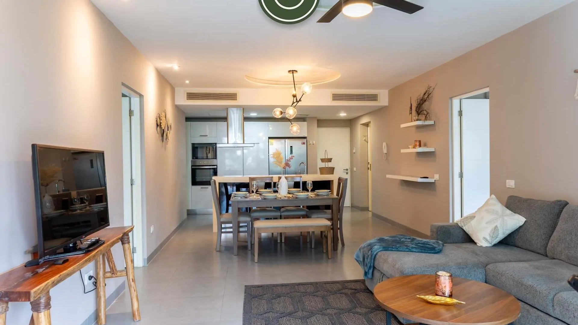 Ocean 2 Bedroom Condo In Playa Carmen - Beachclub Playa del Carmen